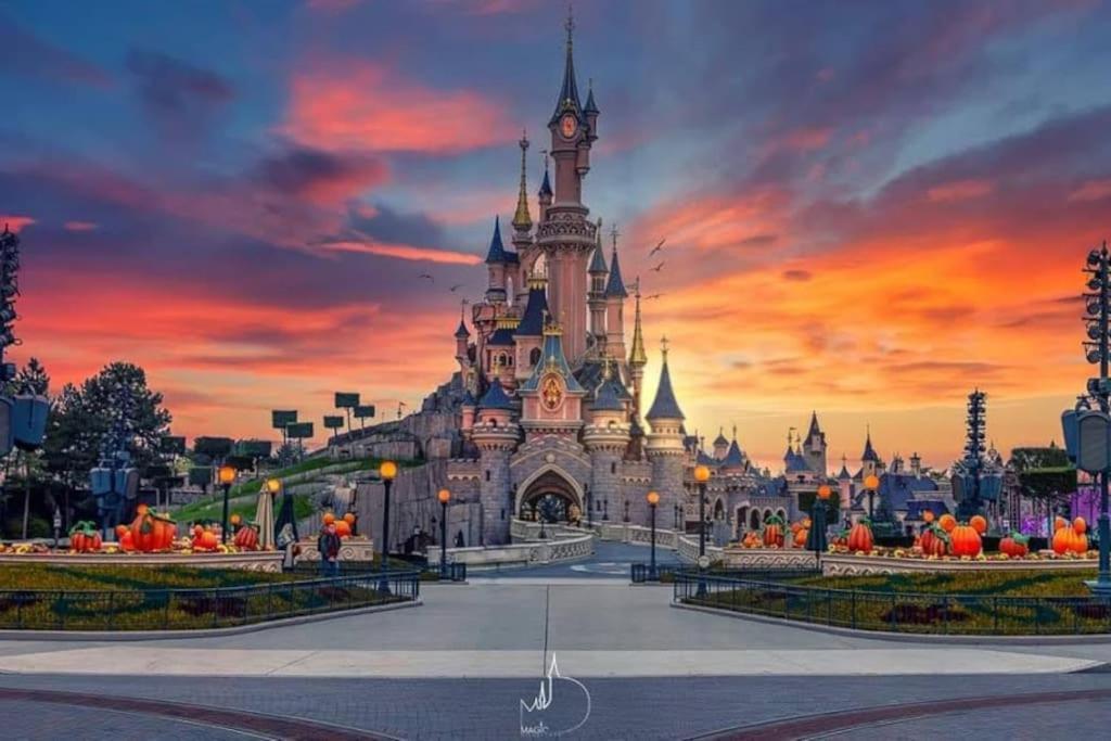 Appartement Disneyland Paris Bussy-Saint-Georges Bagian luar foto